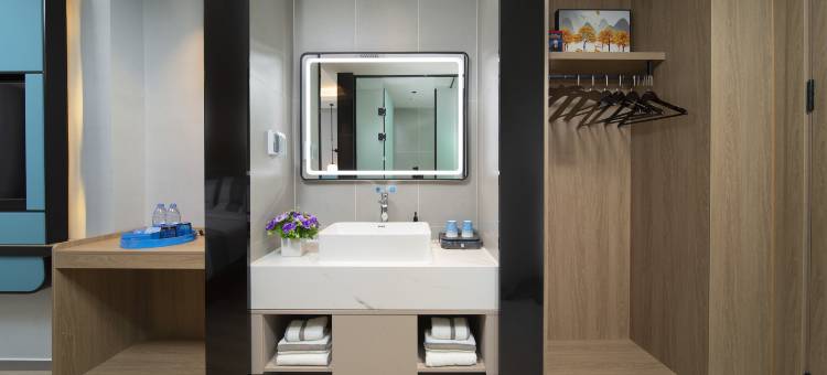 雅美途酒店(玉林银丰国际中药港店)图片