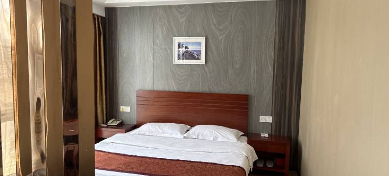 宿迁V8商务宾馆(高铁站店)图片