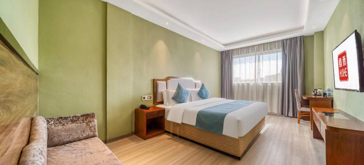 回禾微智酒店(婺源弦高古城高铁站店)图片