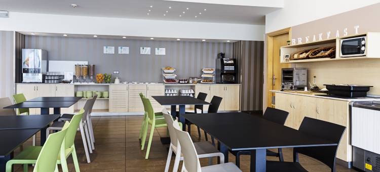 马德里机场T1 T2 T3航站楼B&B酒店(B&B HOTEL Madrid Aeropuerto T1 T2 T3)图片