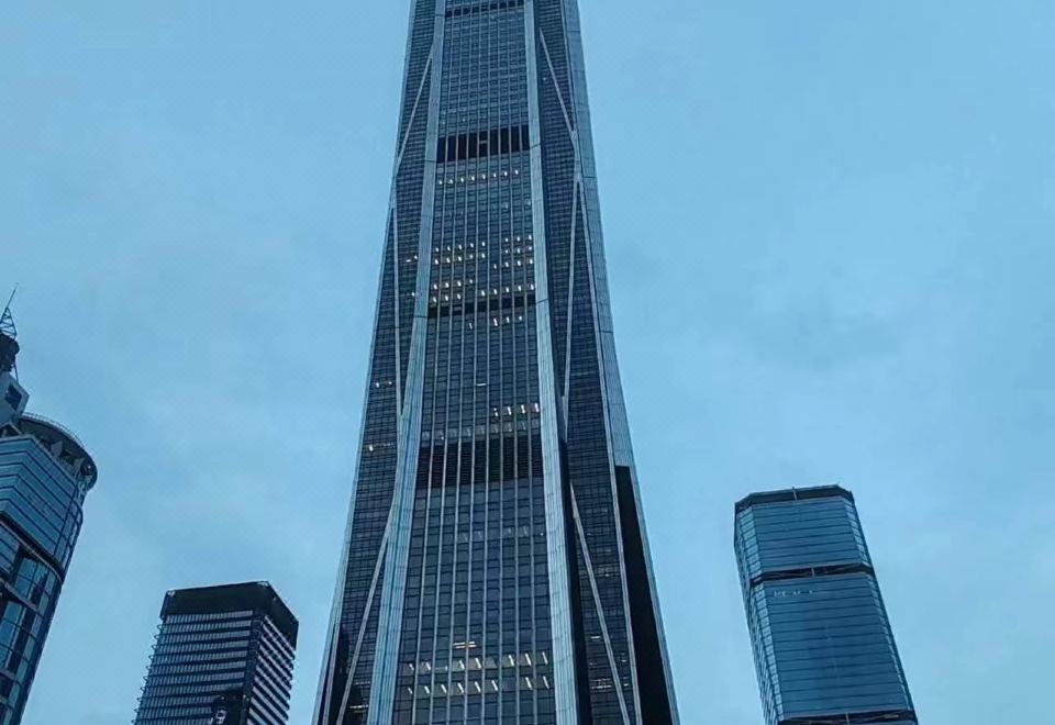 柏瑞斯·影音X居（深圳会展中心岗厦地铁站店）外景图