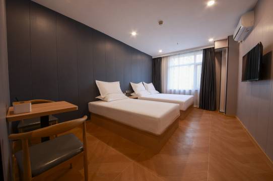 一森精品民宿(盛京医院南湖院区三好街店)