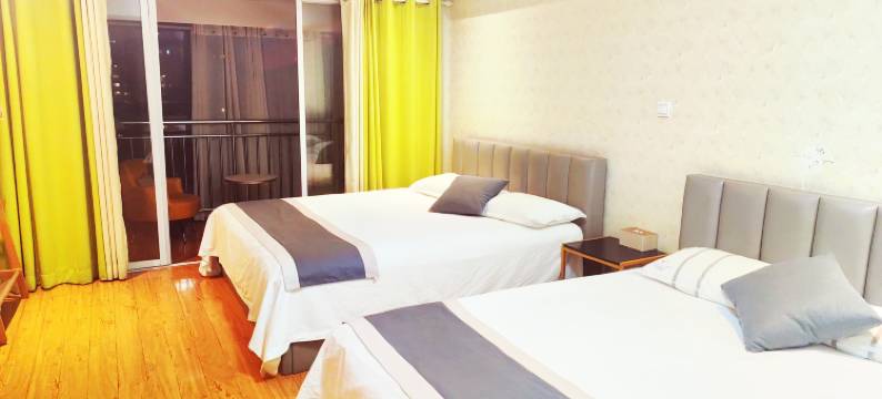 南京柒语精品民宿(河西万达店)图片