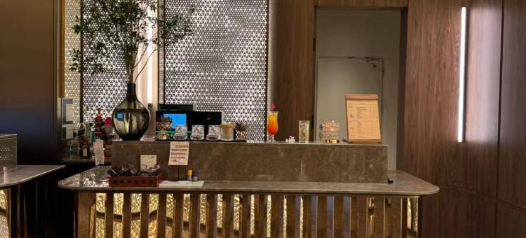 格莱登智慧酒店(上邦百汇城王府井海垦广场店)图片