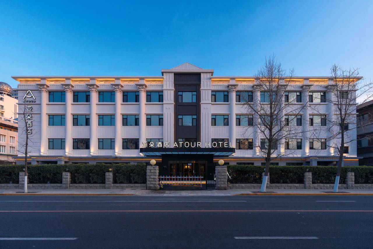 天津五大道外国语大学亚朵酒店图片