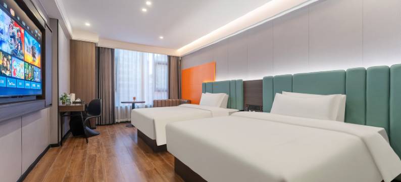 V8plus欢临酒店(万宁高铁站店)图片