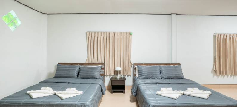 普姆塔达罗玛尼度假酒店(Phumthadarommanee Resort)图片