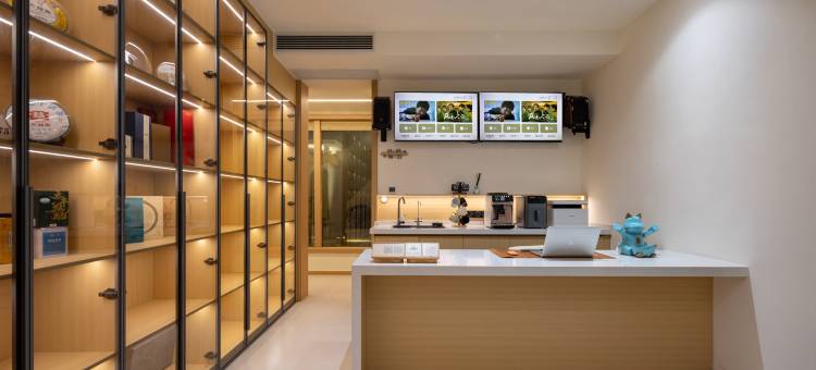 夏蝉鸣酒店(阜阳师范大学商厦中心店)图片