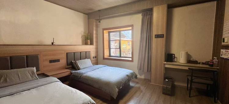 德钦雨崩行者山舍(上雨崩)图片