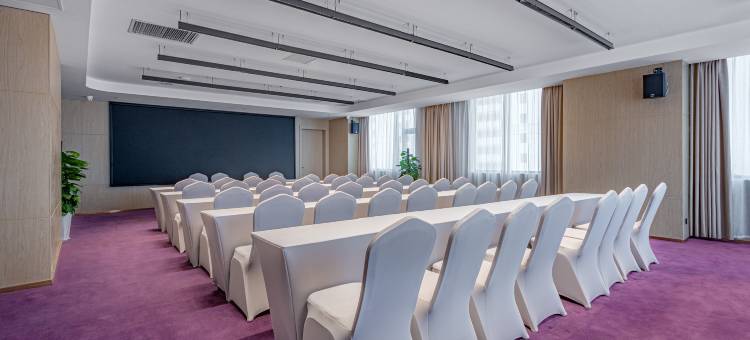 御鼎蓝庭国际酒店(濮阳县上亿广场店)图片