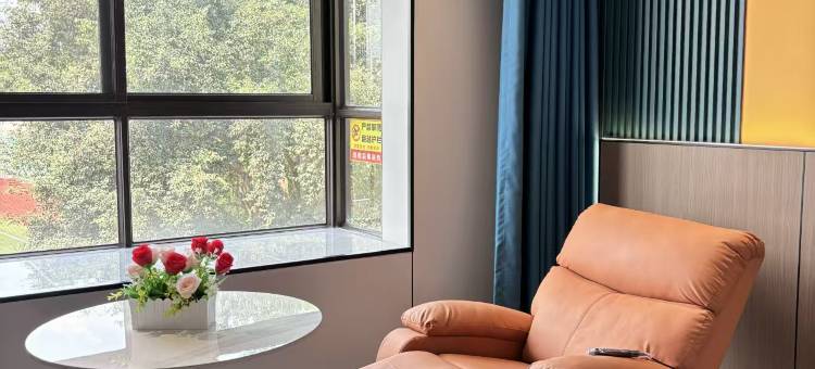 如枫酒店(西双版纳勐腊南腊河雨林大道店)图片