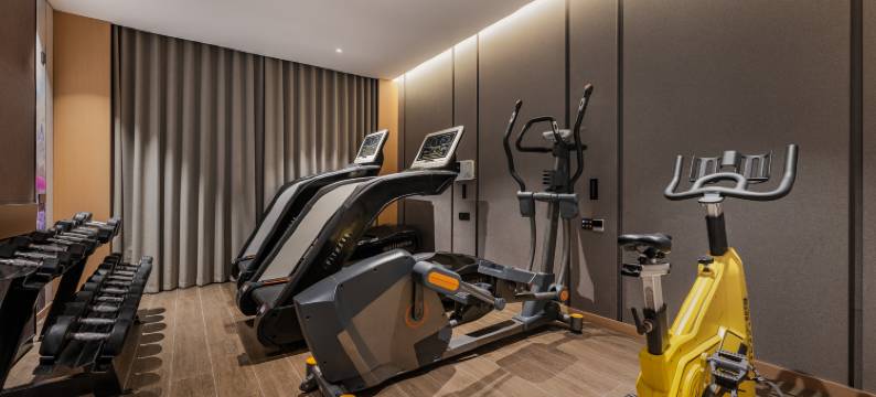 康定盛世名人酒店(新都桥店)图片