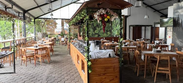 阿曼达山酒店(Amanda Hills Bandungan)图片