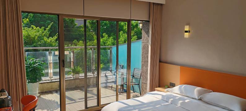 米易宏坤商务酒店图片