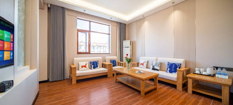 景谷芳庭假日酒店图片