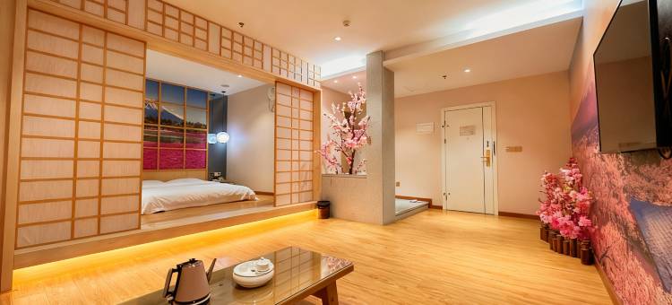 长之江主题酒店(汕头长江路新一城店)图片