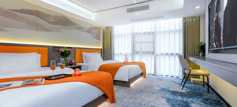 云岸318酒店(成都火车东站西广场塔子山公园地铁站店)图片