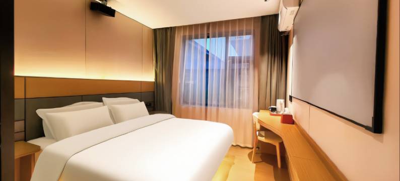 怡宸酒店(万岁山大宋武侠城铁塔公园店)图片