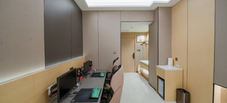 乐旗电竞酒店(华美立家店)图片