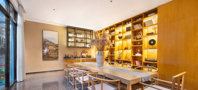 爱上怒江·江景酒店(泸水六库怒江西岸店)图片