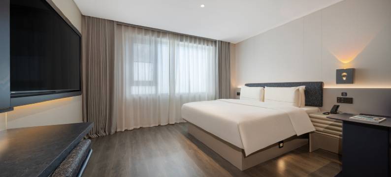 昆明官渡国贸中心轻居酒店图片