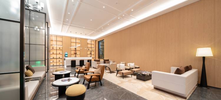 建国·铂萃酒店(钦州市城市名片美食广场店)图片
