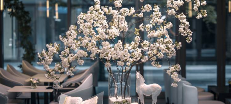 MET NIGHT HOTEL美奈酒店(贵阳北站国际会展中心店)图片