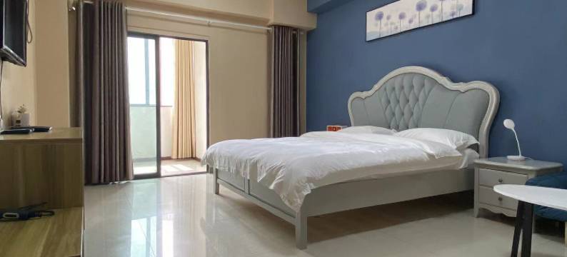 朋克精品酒店(洛阳龙门高铁宝龙广场店)图片