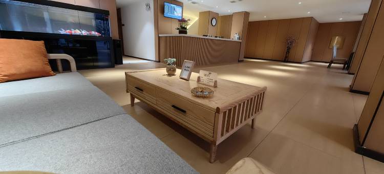 海棠精选酒店(古塔夜市古塔公园店)图片