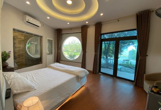 Bien Dong Complex Hotel Overview