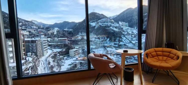 望山·溪里dream高端设计师观山景美宿(四姑娘山店)图片