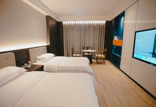 Yinhai Hotel Hotel Overview