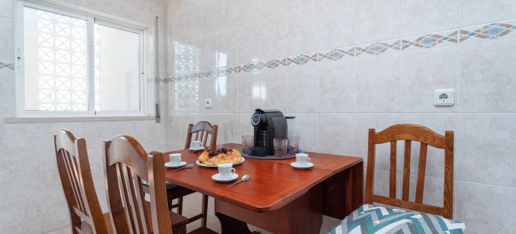 BnB Homes Large Fully Equipped Apartment with 2 Bedrooms, Swimming Pool & Patio图片