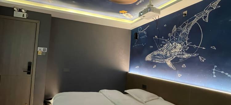 简小爱影院酒店图片
