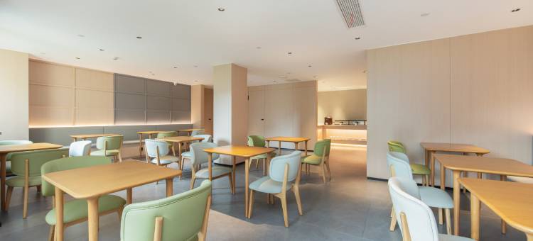 星程酒店(宁波北仑银泰城店)图片