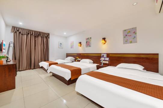 铂逸主题公寓(广州南站店)