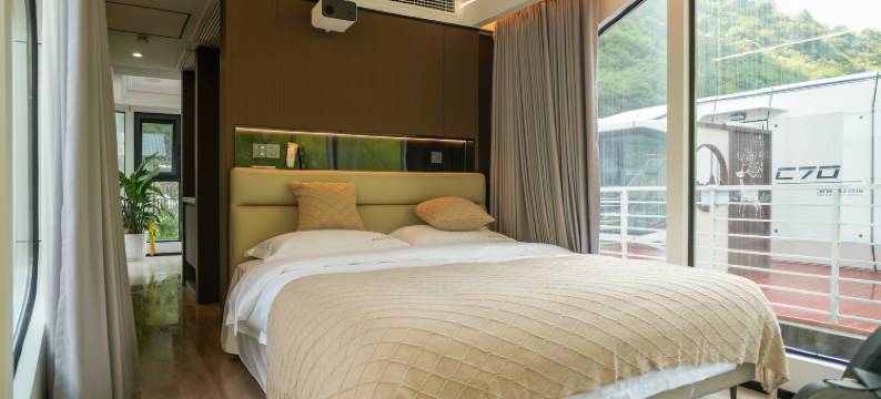 时间之外太空舱露营基地(太行山八泉峡店)图片