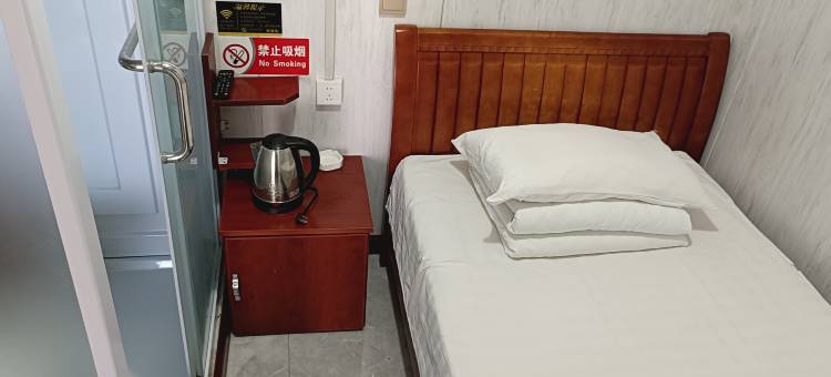 塔河北缘客栈(十八站店)图片