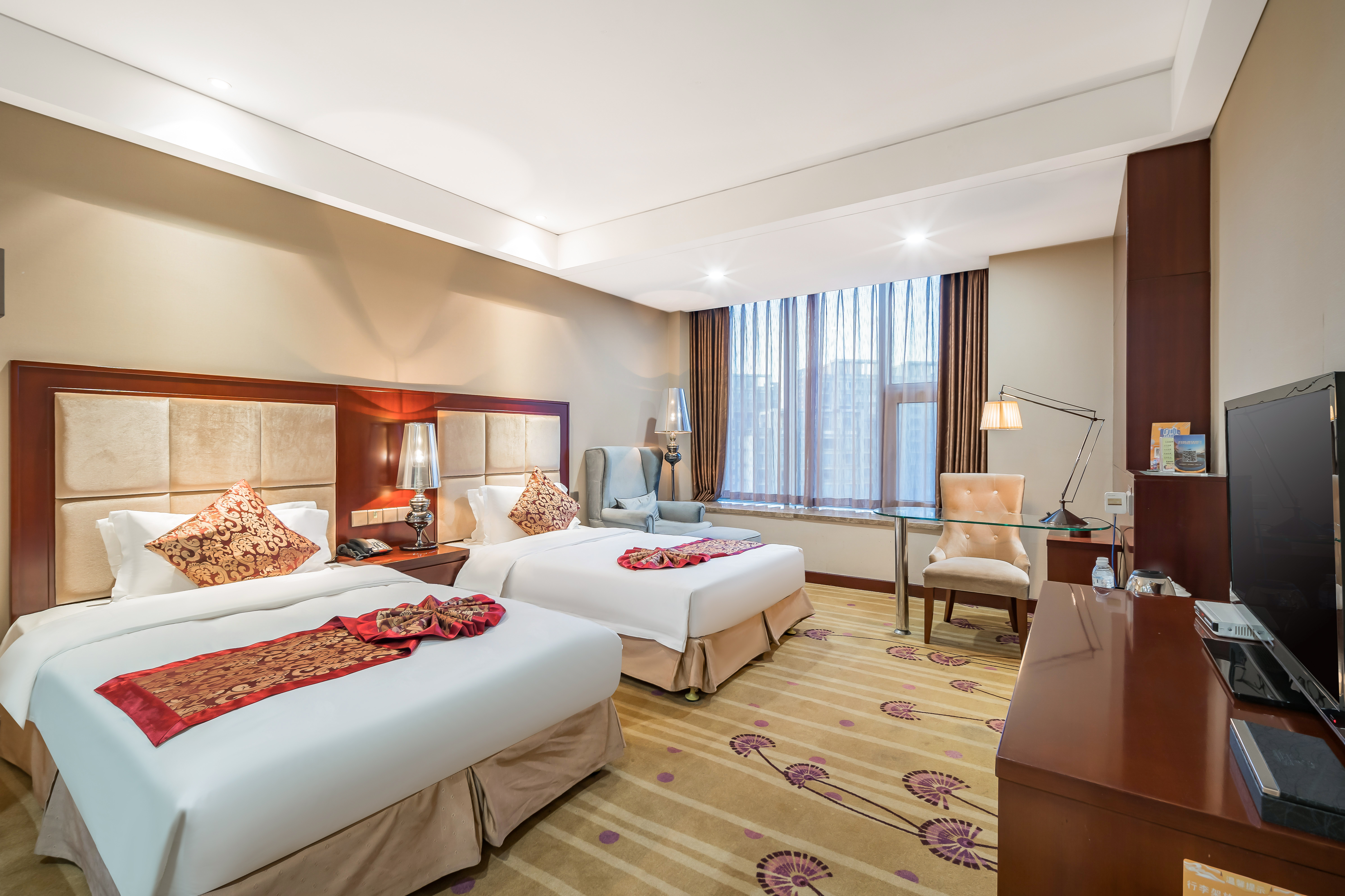 Jin Long International Hotel Over view