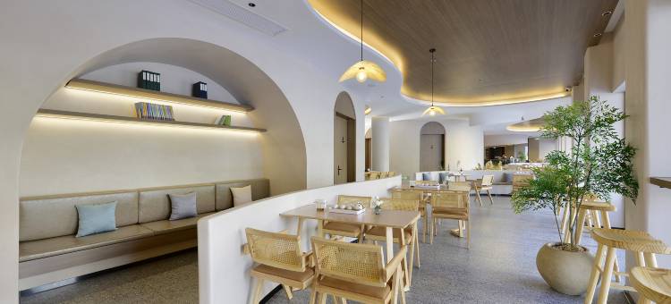 馨际·设计师酒店(安康火车站汉江公园店)图片