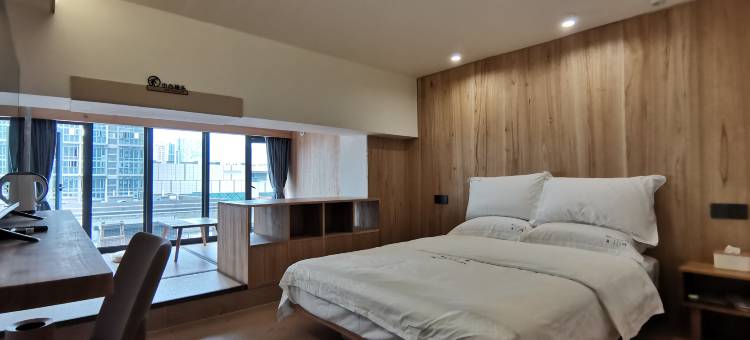 初见·清风挽心秘境休闲民宿(敏捷广场店)图片