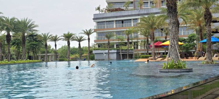 黄金海岸33楼1卧室海景公寓带桥梁毗邻Oakwood PIK (至少入住3晚)(Sea View with Bridge @Gold Coast 1BR at 33rd)图片