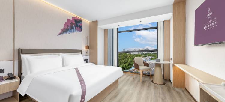 艺龙酒店(三亚湾店)图片