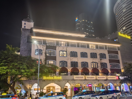 深圳海上世界鸿隆酒店