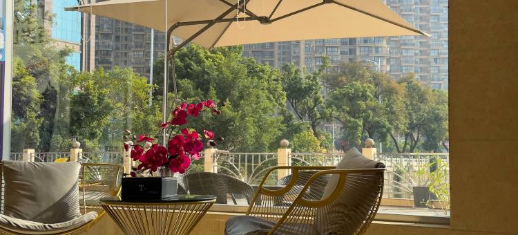 天悦酒店(贵港高铁站东湖店)图片