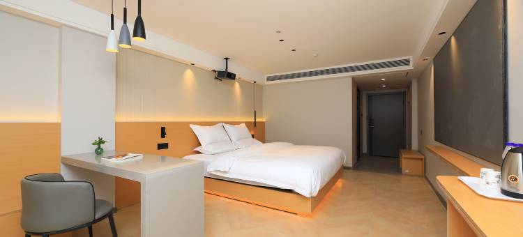 云怡智享酒店(开封鼓楼广场店)图片