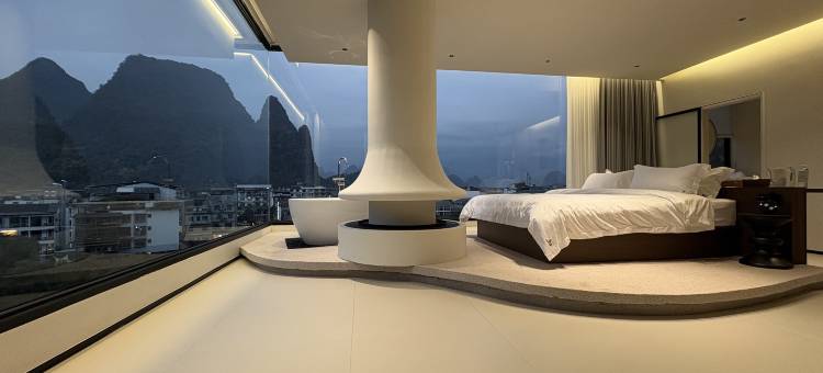 隐溪山涧民宿(二十元背景风景区店)图片