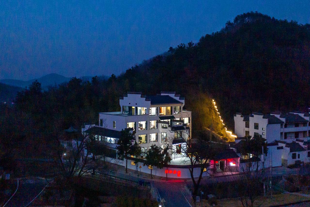 花筑·庐江满山红遍民宿(汤池温泉度假区店)图片