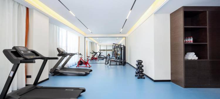 哈密漫薇电竞酒店图片