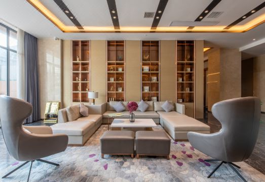 Lavande Hotel (Guangzhou Health Ark, Dongsha Metro Station Branch) Hotel Overview